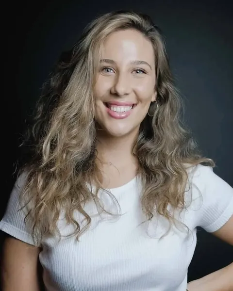 Portrait of Mandie VDM
